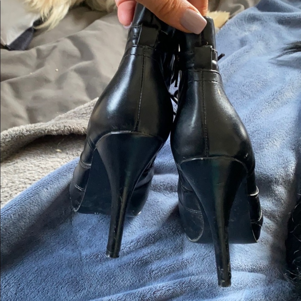 Guess booties